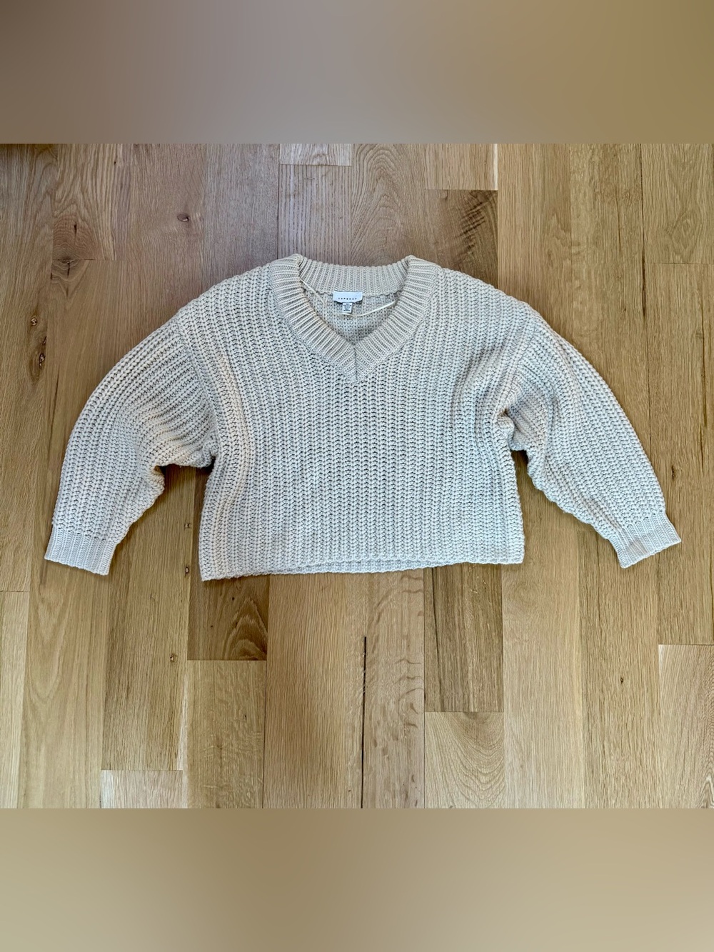 Topshop Cream Cropped V-Neck Chunky Knit Sweater